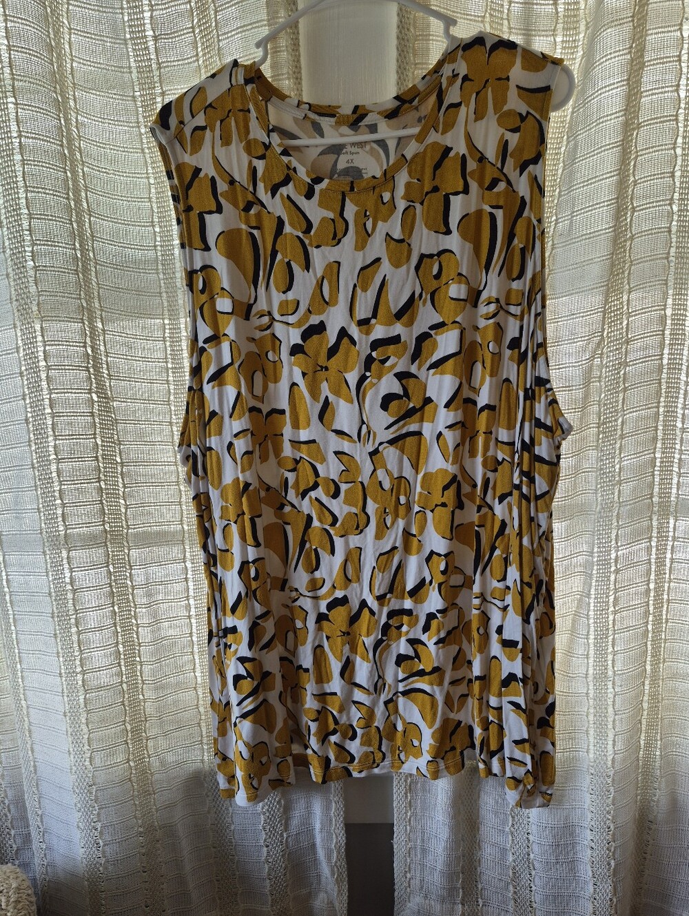 Nine West Mustard and Black Floral Swing Tank Top Size 4X
